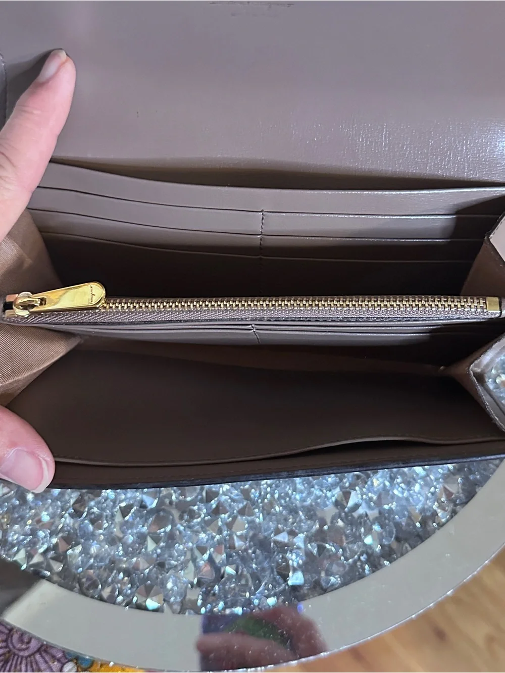 Authentic Salvatore Ferragamo Vara Bow Continental Wallet.